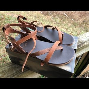chaco juniper leather sandal